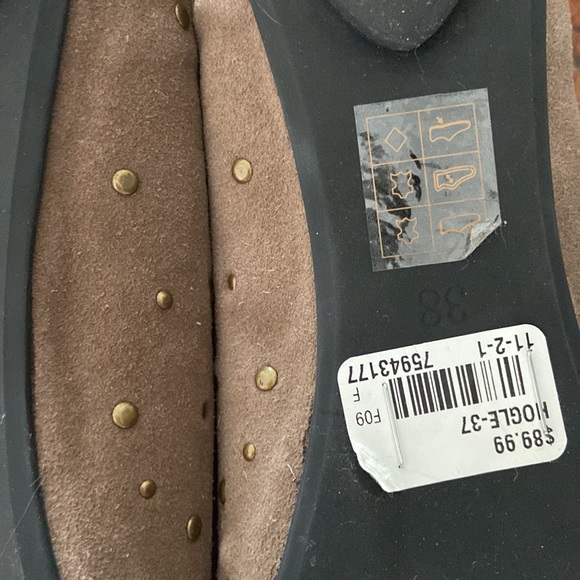 Ballet Flats. Real Suede SIZE 38 - Picture 2 of 4